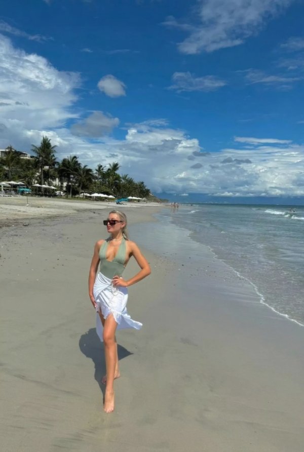 d8a21523-3542-4a1e-ba28-3304c680086e.jpg